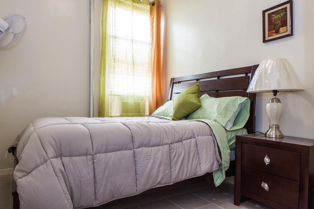 Studio&1 Bedroom Apartments - Bronx New York Buitenkant foto