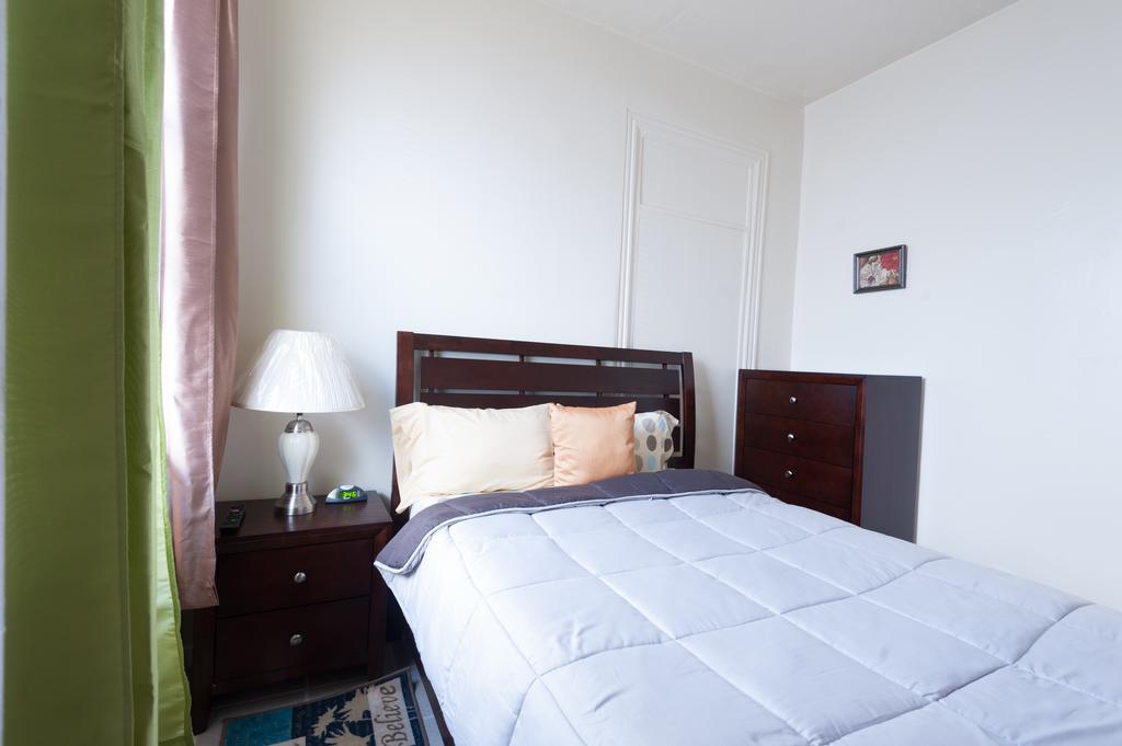 Studio&1 Bedroom Apartments - Bronx New York Buitenkant foto