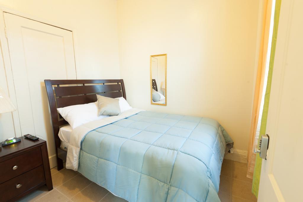 Studio&1 Bedroom Apartments - Bronx New York Buitenkant foto